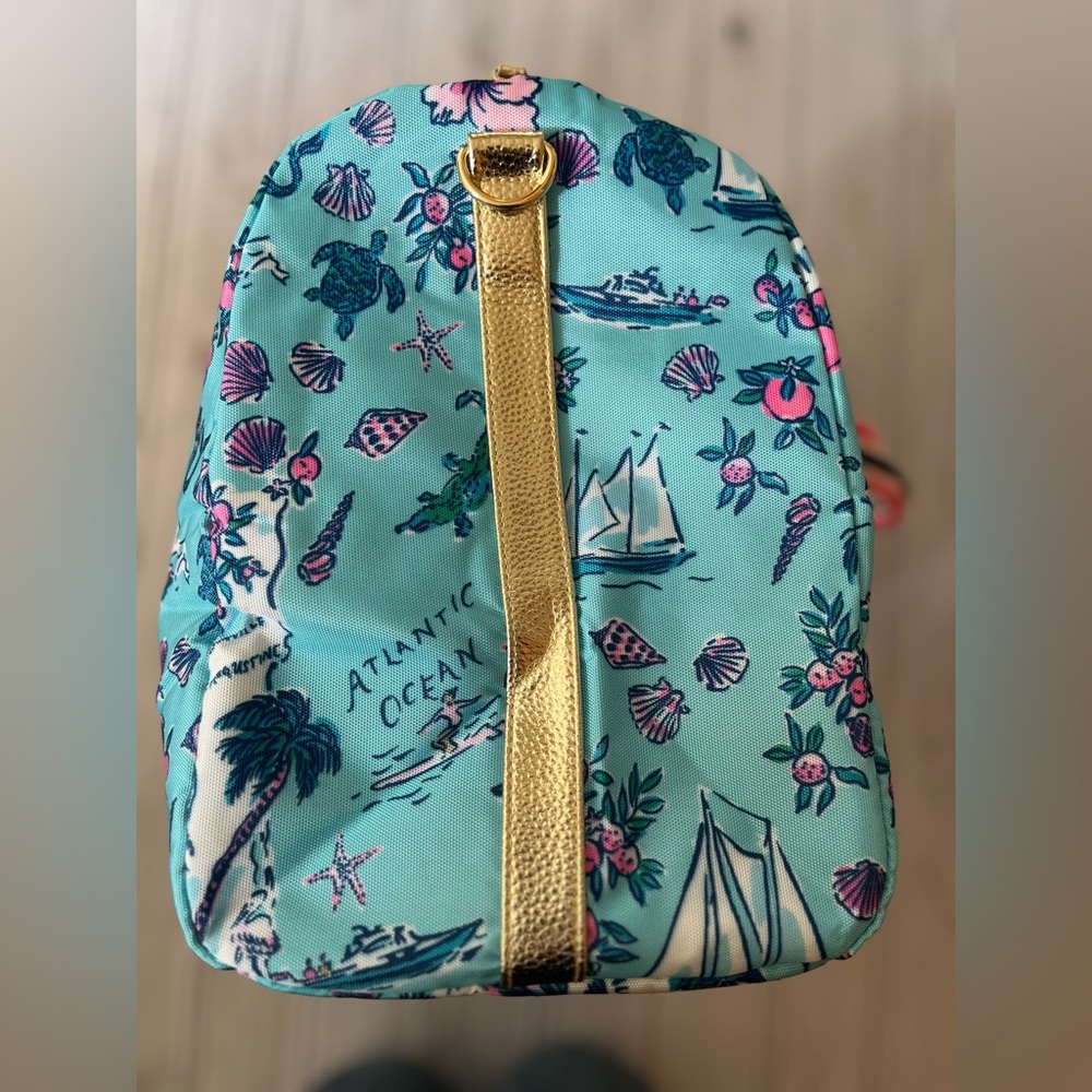 Lilly Pulitzer Amalfi blue overnight duffle bag with removable shoulder strap. - Picture 3 of 11